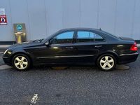 Gebraucht Mercedes E320 Avantgarde 204 PS (150 kW) 2003 Schwarz Limousine