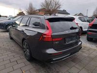 Gebraucht Volvo V60 257 PS (189 kW) 2025 Kombi