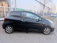 Second-hand Kia Picanto DREAM-TEAM Edition 69 CP (50 kW) 2014 Negru Hatchback