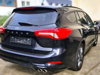 Gebraucht Ford Focus ST-Line 120 PS (88 kW) 2021 Schwarz Kombi
