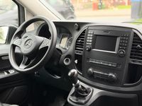 Gebraucht Mercedes Vito 114 PS (83 kW) 2016 Silber Van