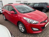 Gebraucht Hyundai i30 128 PS (94 kW) 2014 Rot Limousine