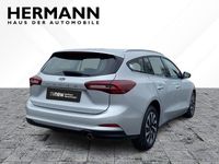 Gebraucht Ford Focus Titanium 125 PS (91 kW) 2023 Grau Limousine