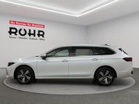 Gebraucht VW Passat Business 150 PS (110 kW) 2025 Oryxweiss perlmutteffekt Kombi