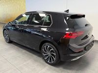 Gebraucht VW Golf VIII Active 131 PS (96 kW) 2022 Deep black Limousine