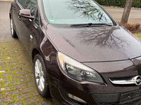 Gebraucht Opel Astra Active 140 PS (102 kW) 2013 Braun Limousine