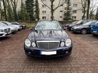 Gebraucht Mercedes E280 190 PS (139 kW) 2009 Blau Limousine
