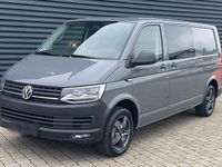 Gebraucht VW Transporter 179 PS (131 kW) 2015 Grau Van