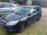 Gebraucht Ford Focus Ambiente 101 PS (74 kW) 2008 Grau Limousine