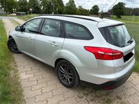 Gebraucht Ford Focus Trend 120 PS (88 kW) 2015 Silber Kombi