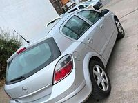 Gebraucht Opel Astra 116 PS (85 kW) 2009 Silber Limousine