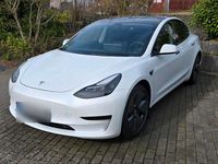 Gebraucht Tesla Model 3 Standard Range 239 kW (325 PS) 2021 Weiß Limousine