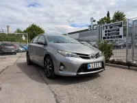 Gebraucht Toyota Auris 132 PS (97 kW) 2015 Silber Limousine