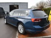 Gebraucht VW Passat Highline 150 PS (110 kW) 2019 Blau Limousine