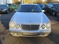 Gebraucht Mercedes E280 204 PS (150 kW) 2002 Brillantsilber  metalliclack Limousine