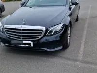 Gebraucht Mercedes E220 194 PS (142 kW) 2019 Schwarz Limousine