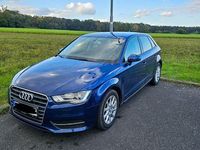 Gebraucht Audi A3 Attraction 110 PS (80 kW) 2014 Blau Limousine