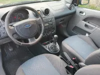 Gebraucht Ford Fiesta 80 PS (58 kW) 2003 Silber Kleinwagen