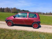 Second-hand Renault Twingo 59 CP (43 kW) 2002 Roșu Hatchback