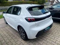 Gebraucht Peugeot 208 Active 101 PS (74 kW) 2023 Weiß Kleinwagen