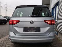 Gebraucht VW Touran 110 PS (80 kW) 2018 Silber Van / Kleinbus