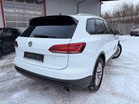 Gebraucht VW Touareg 231 PS (169 kW) 2019 Weiß SUV