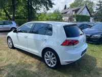 Gebraucht VW Golf VII Comfortline 105 PS (77 kW) 2015 Weiß Limousine