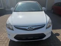 Gebraucht Hyundai i30 Edition 90 PS (66 kW) 2011 Weiß Limousine