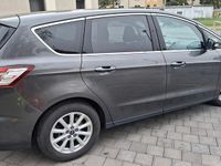 Gebraucht Ford S-MAX Titanium 150 PS (110 kW) 2017 Grau Van / Kleinbus