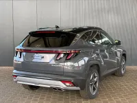 Neu Hyundai Tucson Comfort 160 PS (117 kW) 2025 Ecotronic gray / dach schwarz SUV