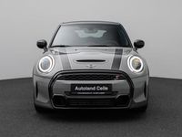 Gebraucht Mini Cooper S Classic 178 PS (130 kW) 2023 Moonwalk grey metallicschwarz Kleinwagen