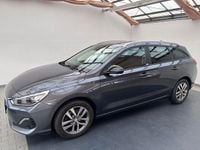 Gebraucht Hyundai i30 YES! 120 PS (88 kW) 2019 Grau Kombi