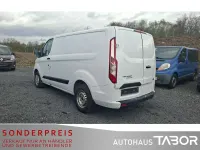 Gebraucht Ford 300 170 PS (125 kW) 2022 Frostweiß Van / Kleinbus
