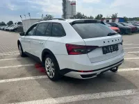 Gebraucht Skoda Superb Scout 4x4 200 PS (147 kW) 2023 Weiß Kombi