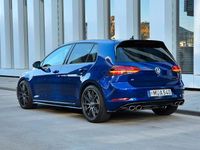 Gebraucht VW Golf VII R 310 PS (228 kW) 2018 Blau Kombi