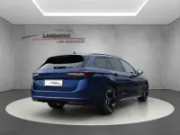 Neu Skoda Superb 193 PS (141 kW) 2025 Cobalt blau metallic Kombi