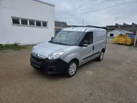 Używany Opel Combo 90 KM (66 kW) 2015 Srebrny Minivan