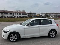 Gebraucht BMW 116 116 PS (85 kW) 2012 Weiß Kleinwagen