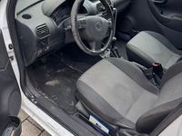 Second-hand Opel Combo 75 CP (55 kW) 2010 Alb Monovolum