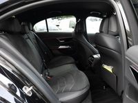 Gebraucht Mercedes E220 AMG 197 PS (144 kW) 2024 Schwarz metalliclack obsidianschwarz Limousine