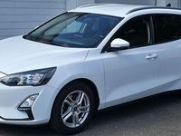 Gebraucht Ford Focus Cool & Connect 120 PS (88 kW) 2020 Weiß Limousine