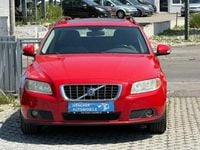 Gebraucht Volvo V70 Kinetic 185 PS (136 kW) 2008 Rot Kombi
