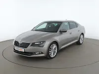 Gebraucht Skoda Superb LAURIN & KLEMENT 180 PS (132 kW) 2018 Grau Limousine