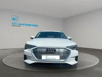 Gebraucht Audi e-tron Basis 300 kW (408 PS) 2021 Weiß SUV