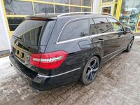 Gebraucht Mercedes E350 231 PS (169 kW) 2010 Schwarz Kombi