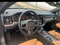 Gebraucht Volvo V60 CC Pro 150 PS (110 kW) 2025 Braun Kombi