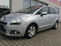Gebraucht Peugeot 5008 Business-Line 114 PS (83 kW) 2013 Aluminiumgrau/metallic Van / Kleinbus