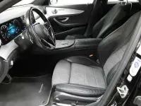 Używany Mercedes E300 211 KM (155 kW) 2021 Czarny Sedan/Limuzyna
