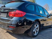 Gebraucht BMW 318 Advantage 136 PS (100 kW) 2018 Schwarz Kombi