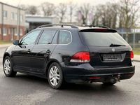 Gebraucht VW Golf VI Style 105 PS (77 kW) 2012 Schwarz Kleinwagen